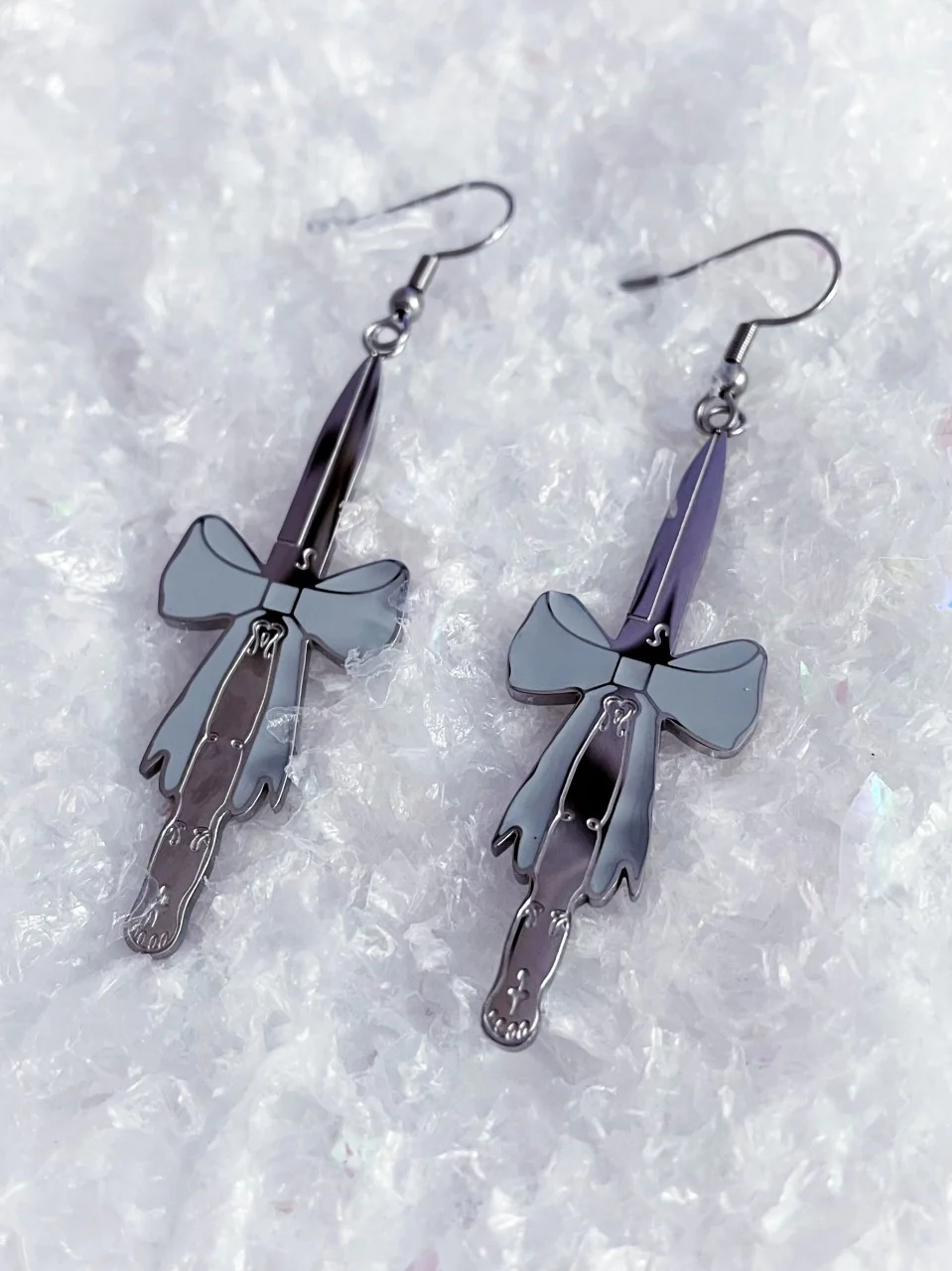 Bow Blade Earrings - Image 2